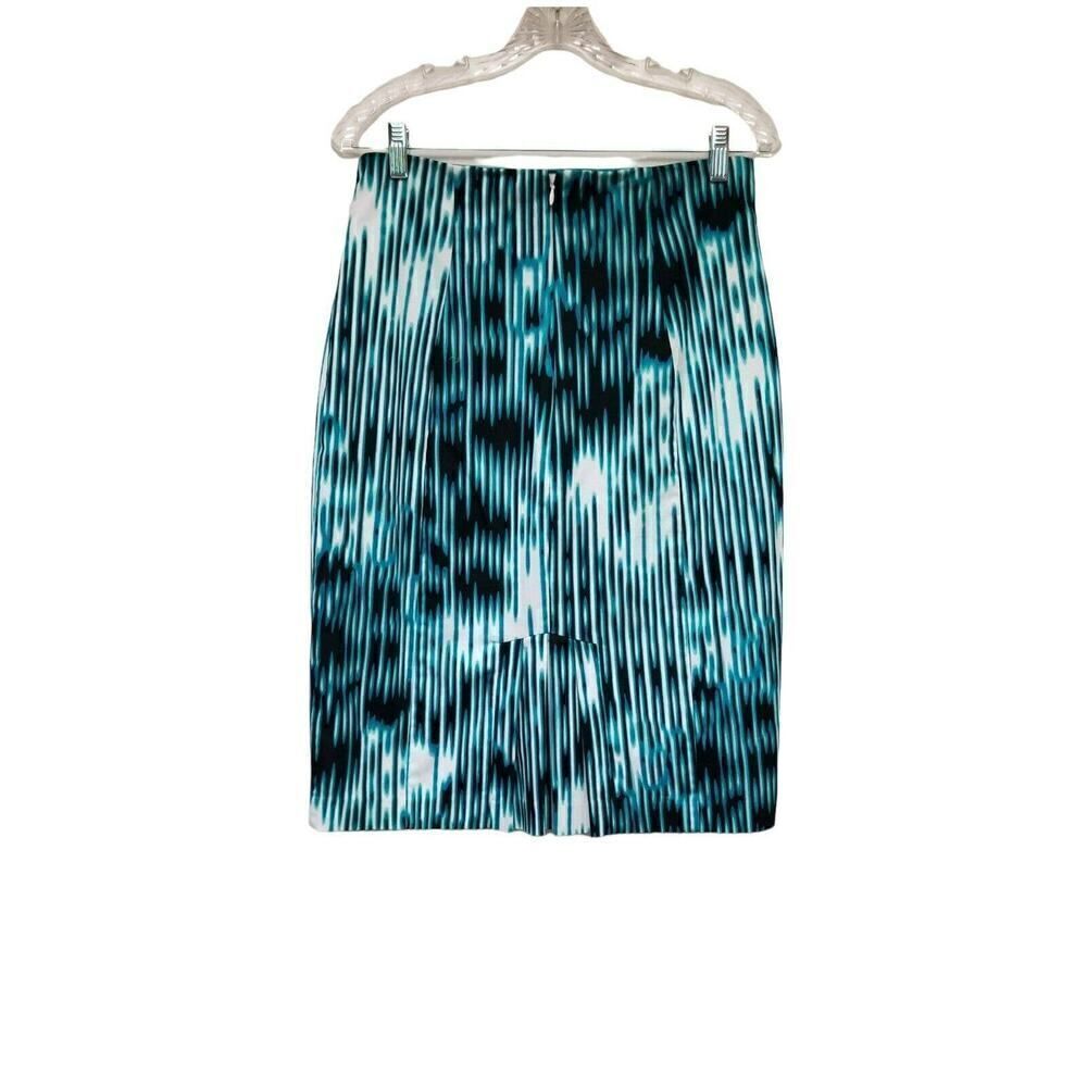 Women's Worthington Size10 Black White Teal Skirt